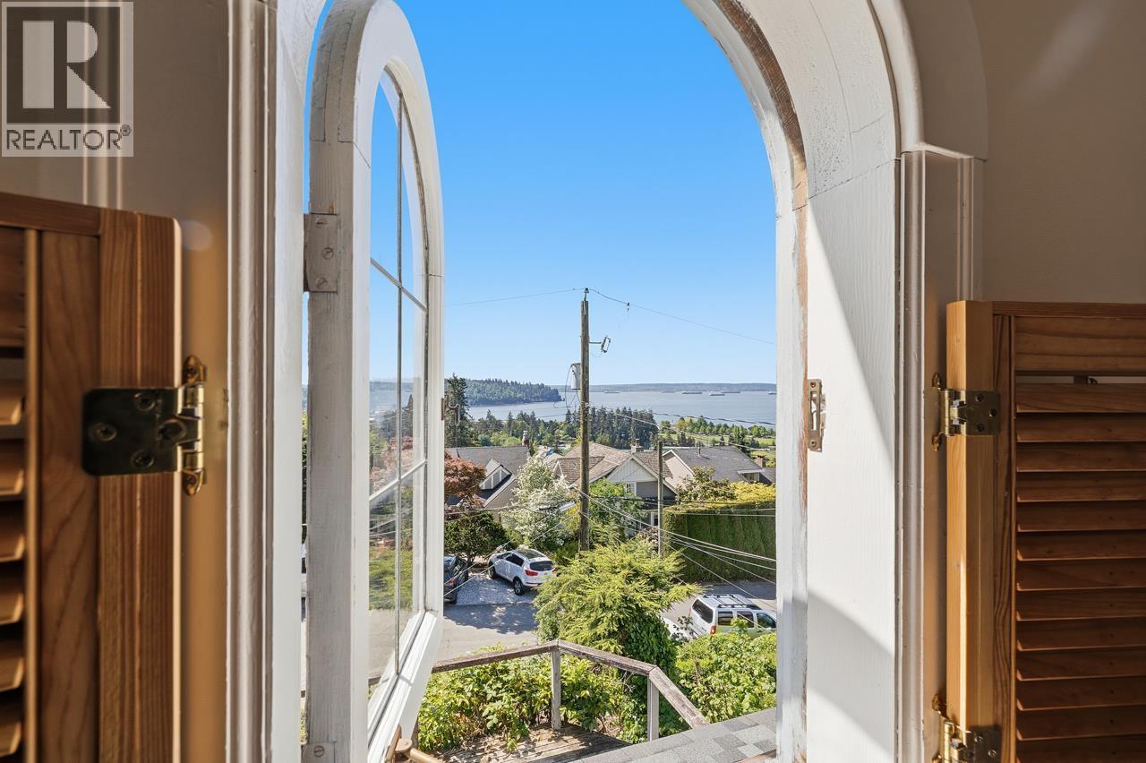 1013 Duchess Avenue, West Vancouver, British Columbia  V7T 1G8 - Photo 23 - R3124922