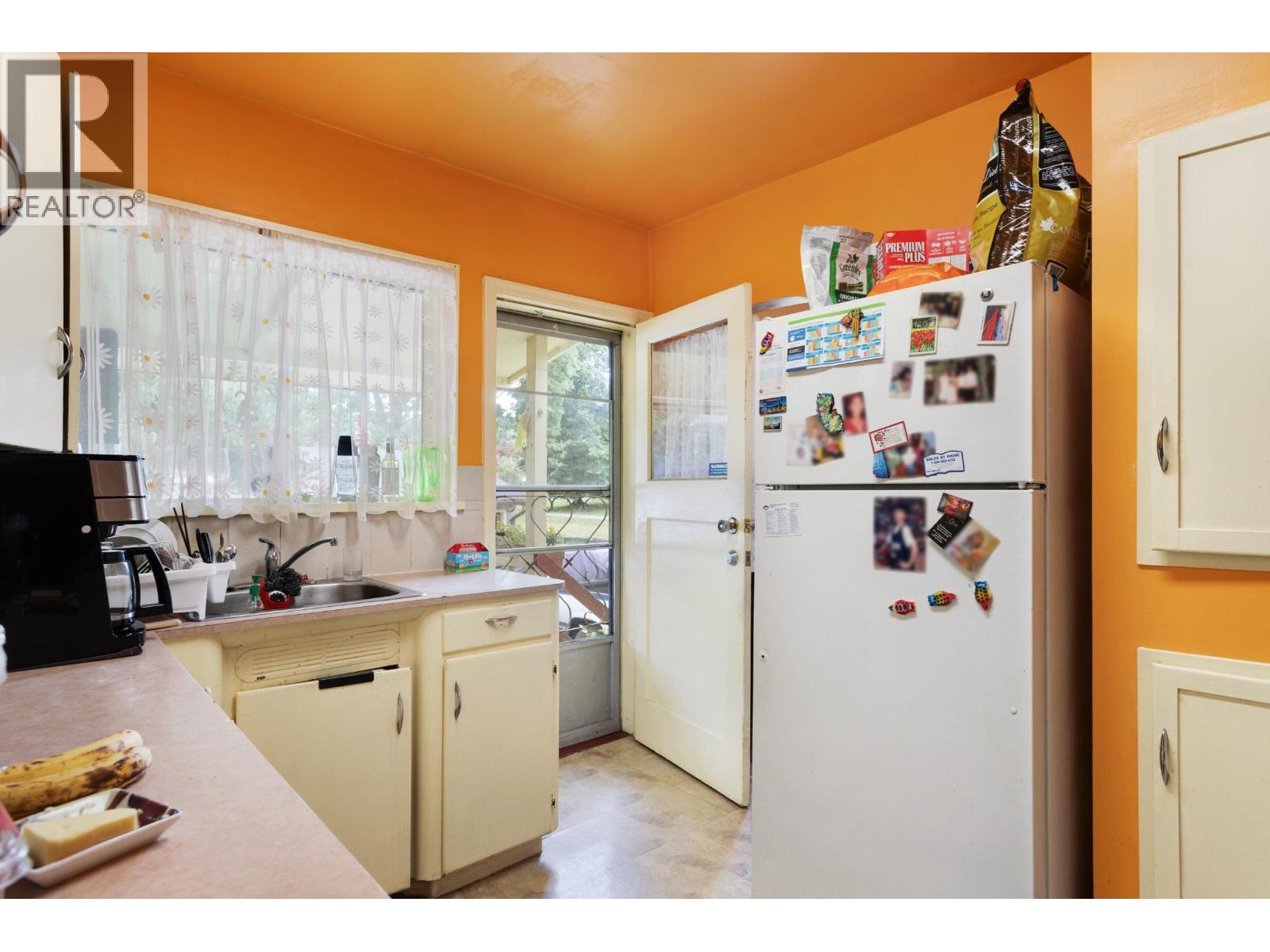 5454 Melbourne Street, Vancouver, British Columbia  V5R 4L7 - Photo 5 - R3124925