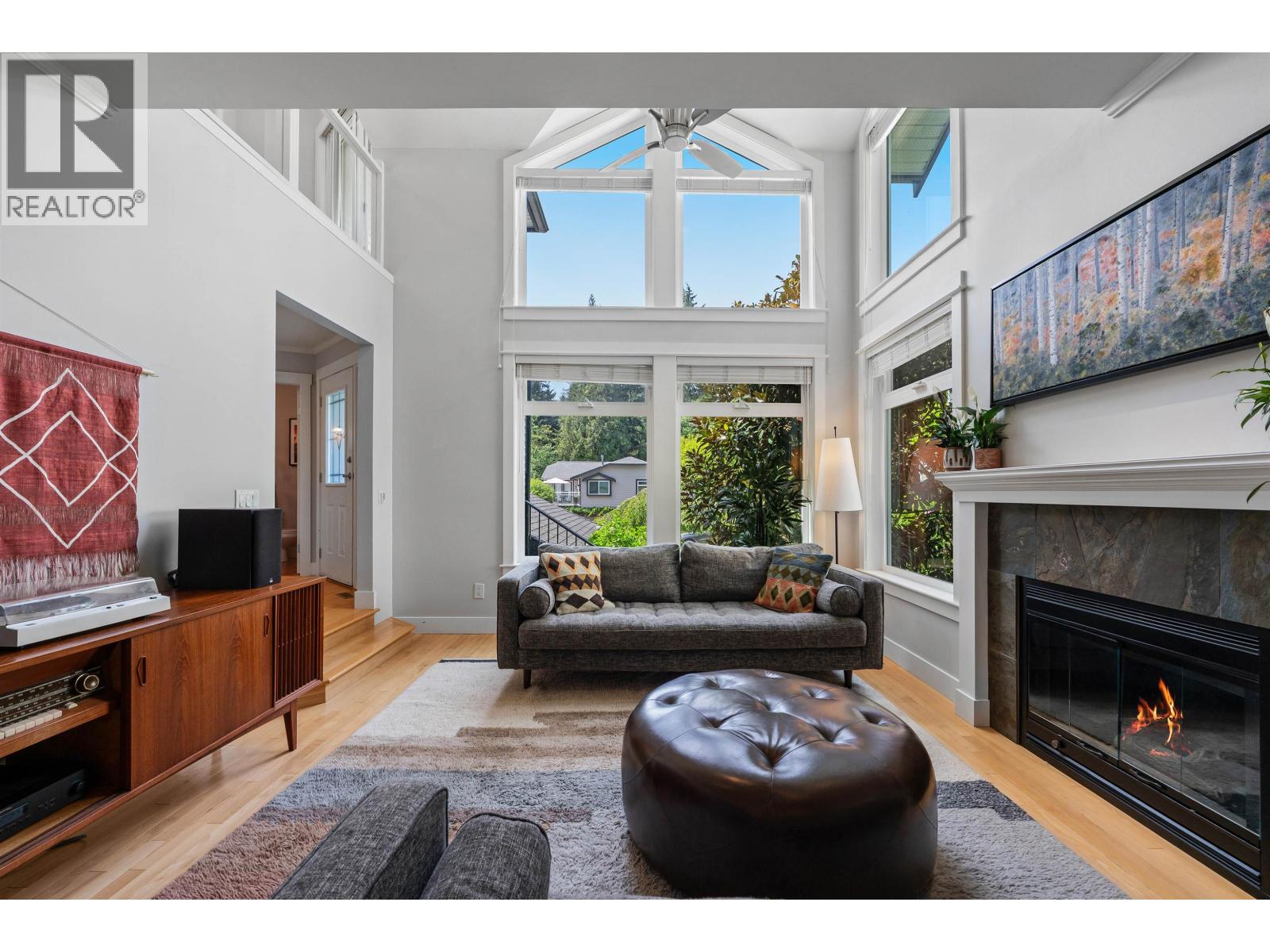 1690 Cascade Court, North Vancouver, British Columbia  V7G 2H6 - Photo 5 - R3124930
