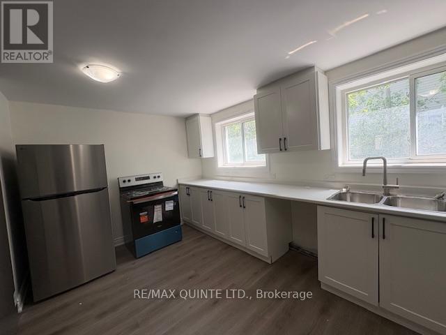 2 - 172 Queen Street, Quinte West, Ontario  K8V 4Y6 - Photo 5 - X13145096