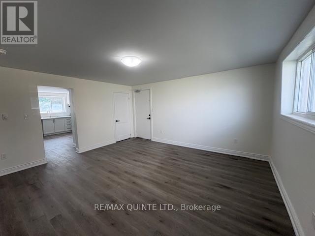 2 - 172 Queen Street, Quinte West, Ontario  K8V 4Y6 - Photo 7 - X13145096