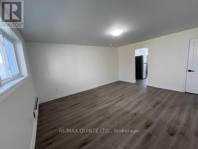 2 - 172 Queen Street, Quinte West, Ontario  K8V 4Y6 - Photo 8 - X13145096