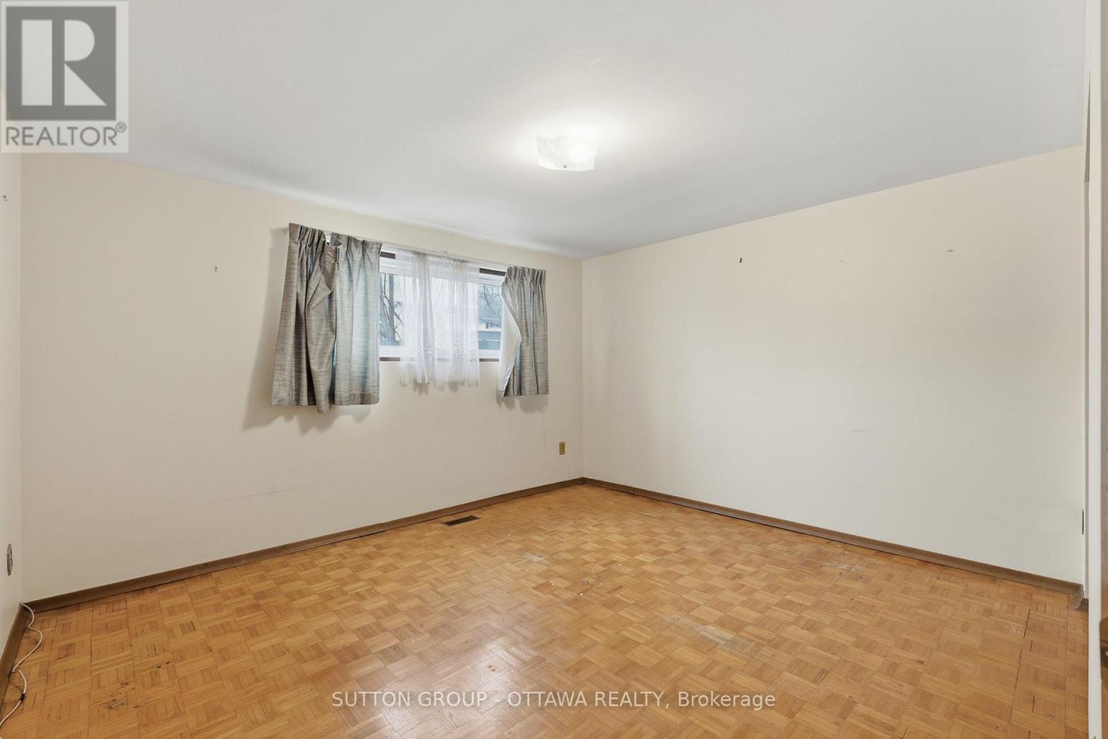 301 Central Park Boulevard N, Oshawa, Ontario  L1G 5Z5 - Photo 15 - E13144950