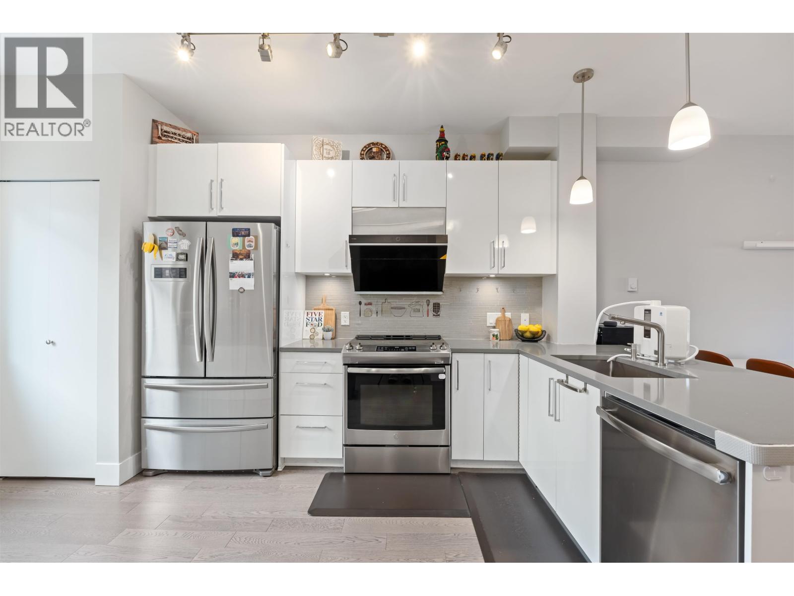 27 2260 Gilley Road, Richmond, British Columbia  V6V 1E4 - Photo 2 - R3124083