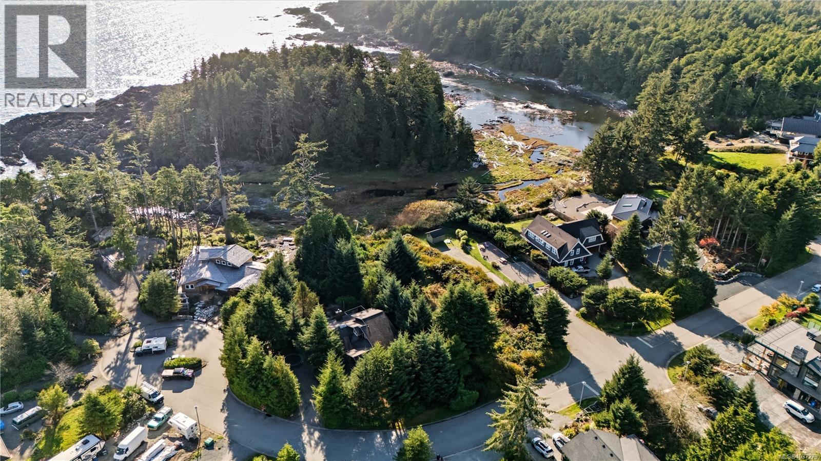 912 Barkley Pl, Ucluelet, British Columbia