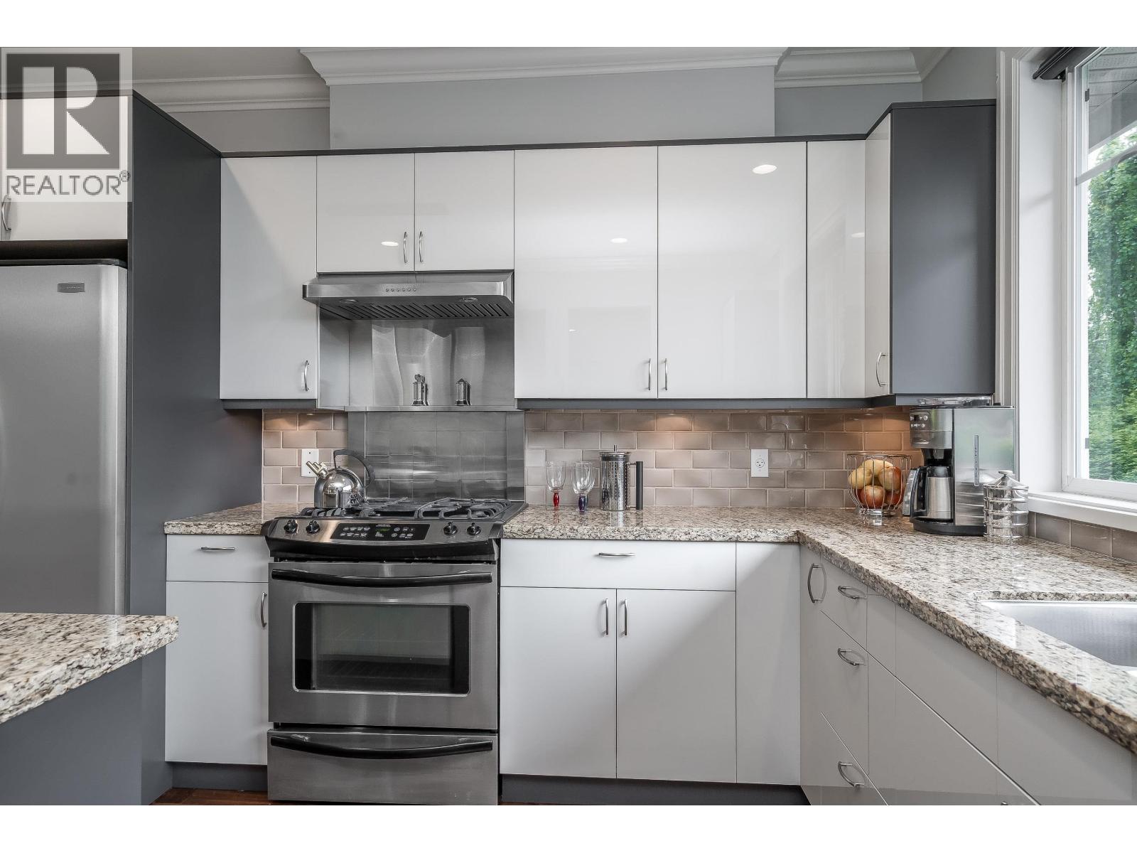 41743 Honey Lane, Squamish, British Columbia  V0N 1H0 - Photo 16 - R3124303