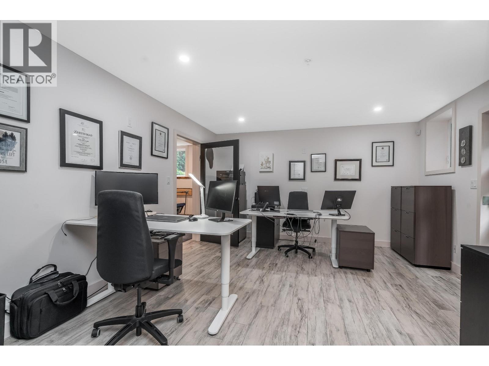 41743 Honey Lane, Squamish, British Columbia  V0N 1H0 - Photo 24 - R3124303
