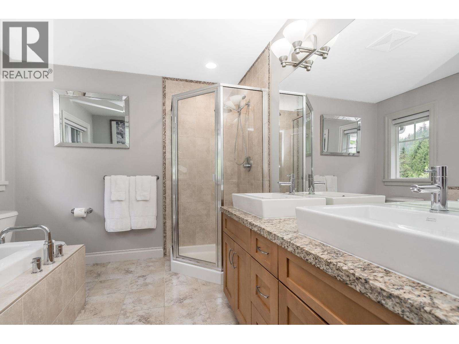 41743 Honey Lane, Squamish, British Columbia  V0N 1H0 - Photo 21 - R3124303