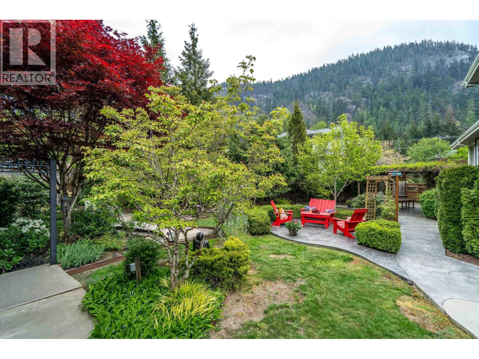 41743 Honey Lane, Squamish, British Columbia  V0N 1H0 - Photo 31 - R3124303
