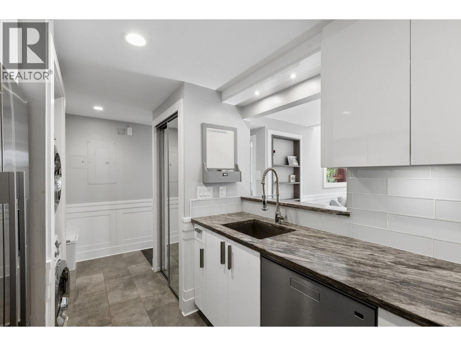 303 1702 Chesterfield Avenue, North Vancouver, British Columbia  V7M 2P1 - Photo 15 - R3124679