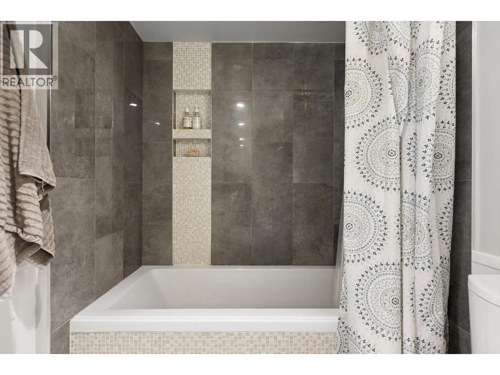 303 1702 Chesterfield Avenue, North Vancouver, British Columbia  V7M 2P1 - Photo 24 - R3124679