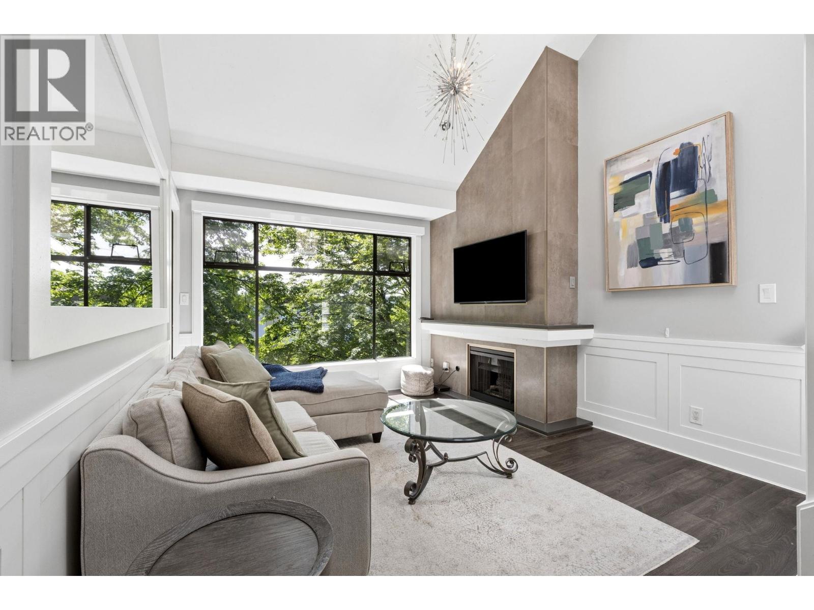 303 1702 Chesterfield Avenue, North Vancouver, British Columbia  V7M 2P1 - Photo 4 - R3124679