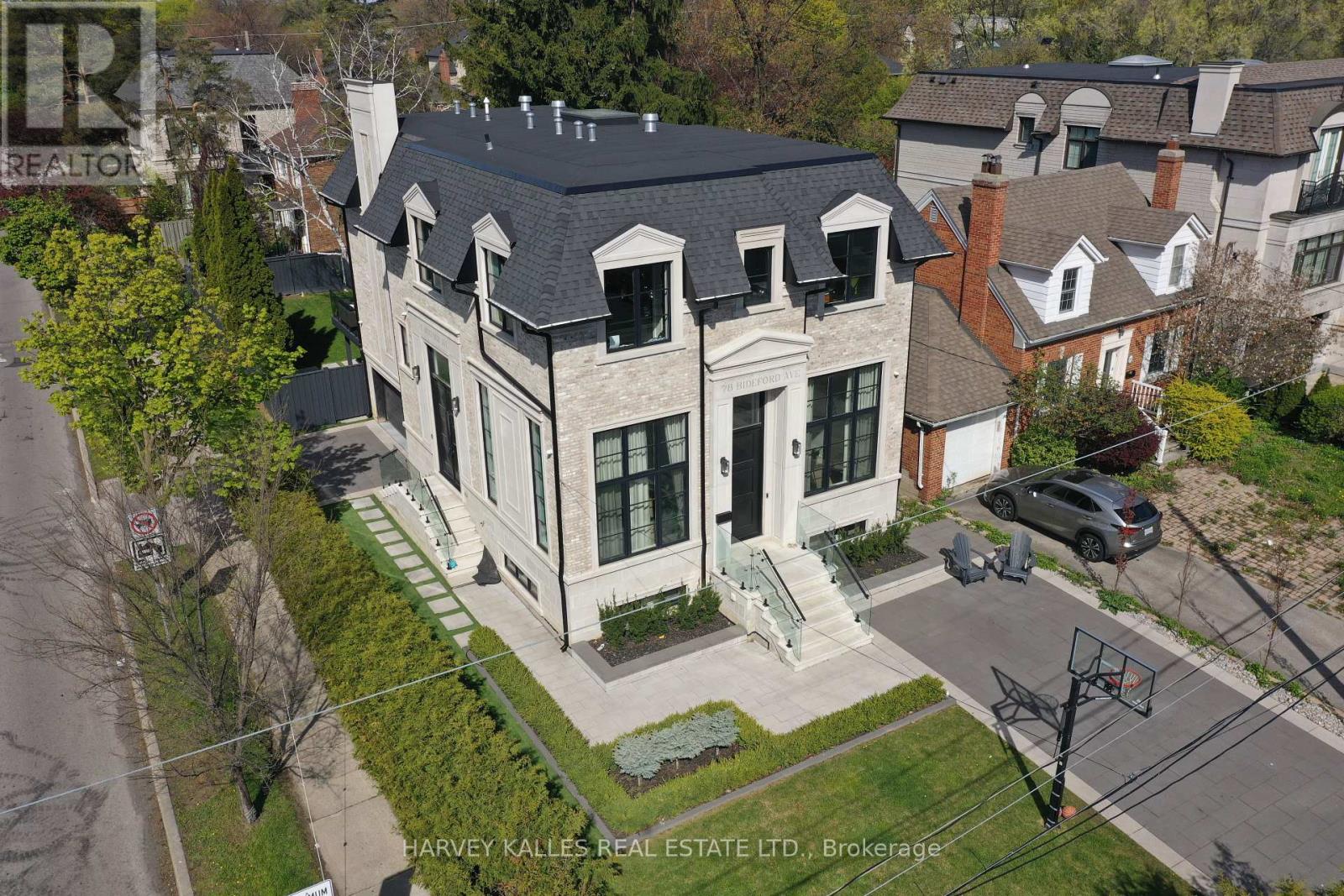 78 Bideford Avenue, Toronto, Ontario  M3H 1K4 - Photo 2 - C13144996