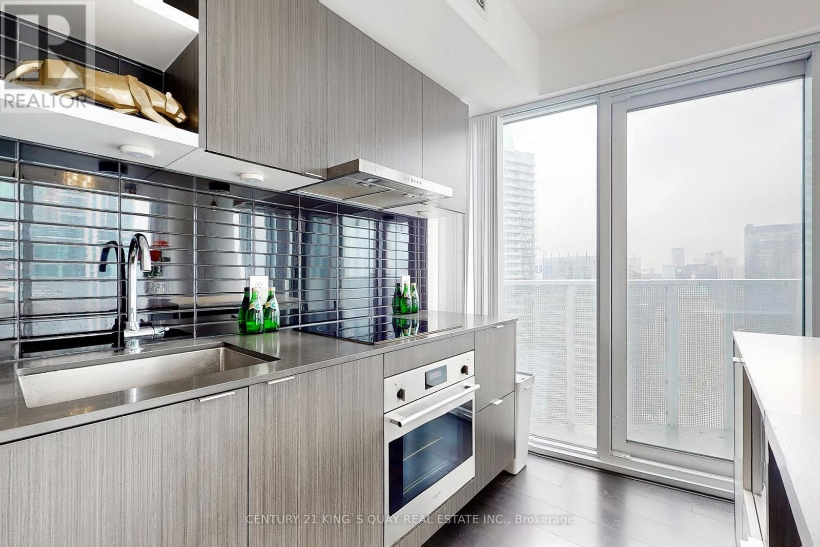 4204 - 88 Harbour Street, Toronto, Ontario  M5J 1B7 - Photo 19 - C13145052