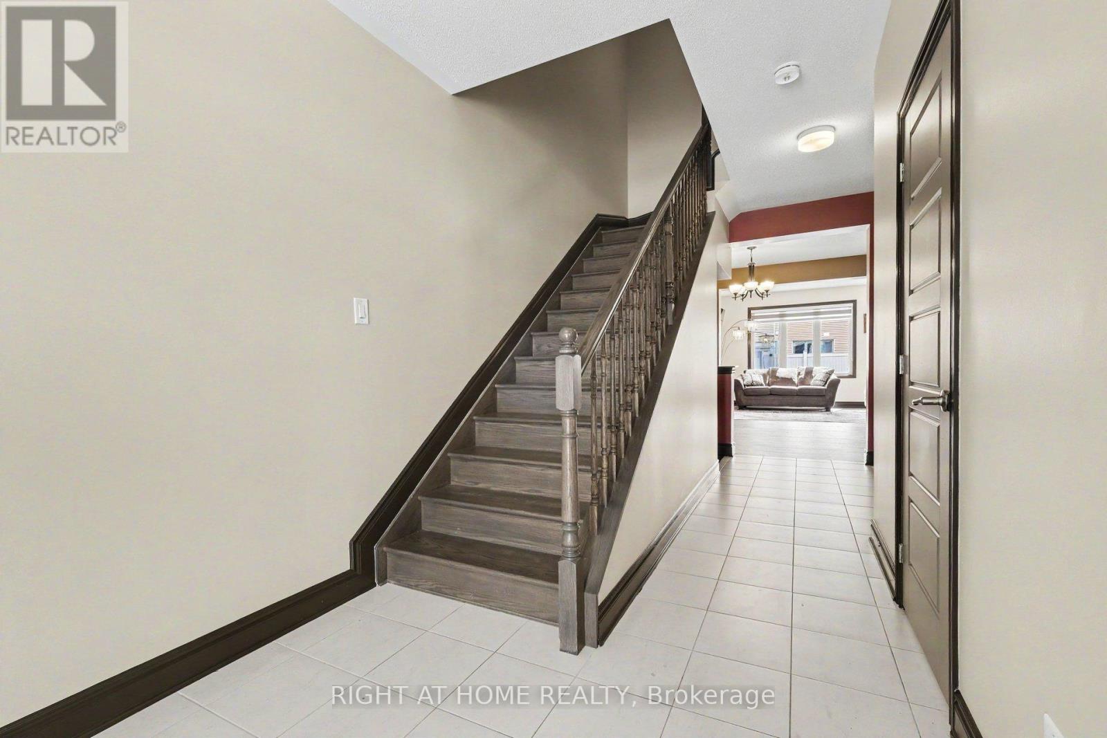608 Fenwick Way, Ottawa, Ontario  K2J 7E5 - Photo 4 - X13144930