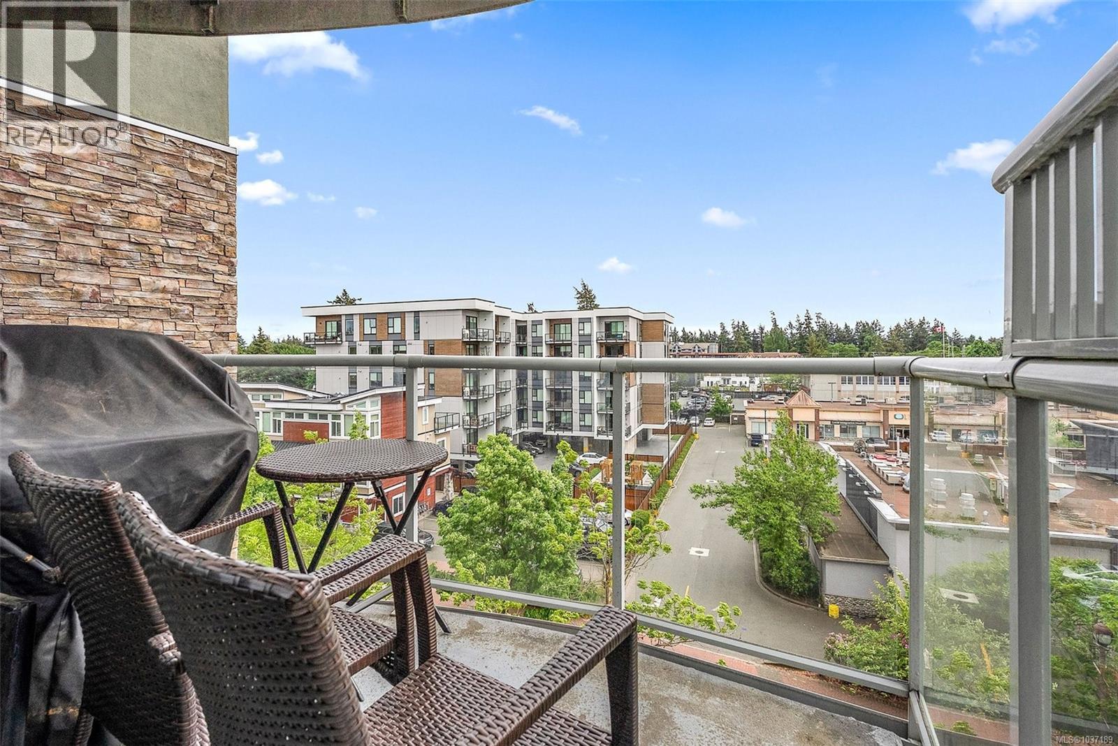 532 2745 Veterans Memorial Pkwy, Langford, British Columbia  V9B 0H4 - Photo 12 - 1037189