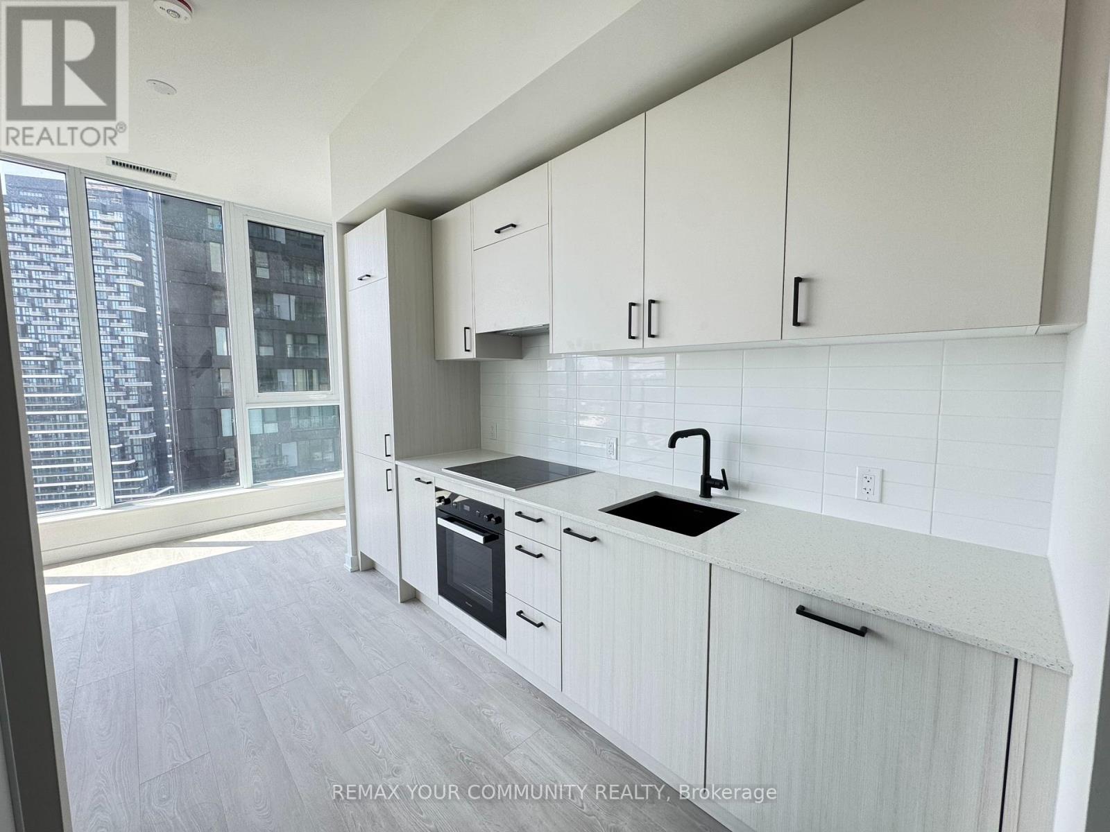 2704 - 1 Quarrington Lane, Toronto, Ontario  M3C 0S4 - Photo 2 - C13134294