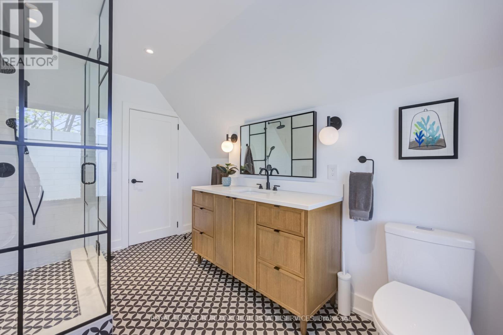 103 Harcourt Avenue, Toronto, Ontario  M4J 1J3 - Photo 34 - E13144998