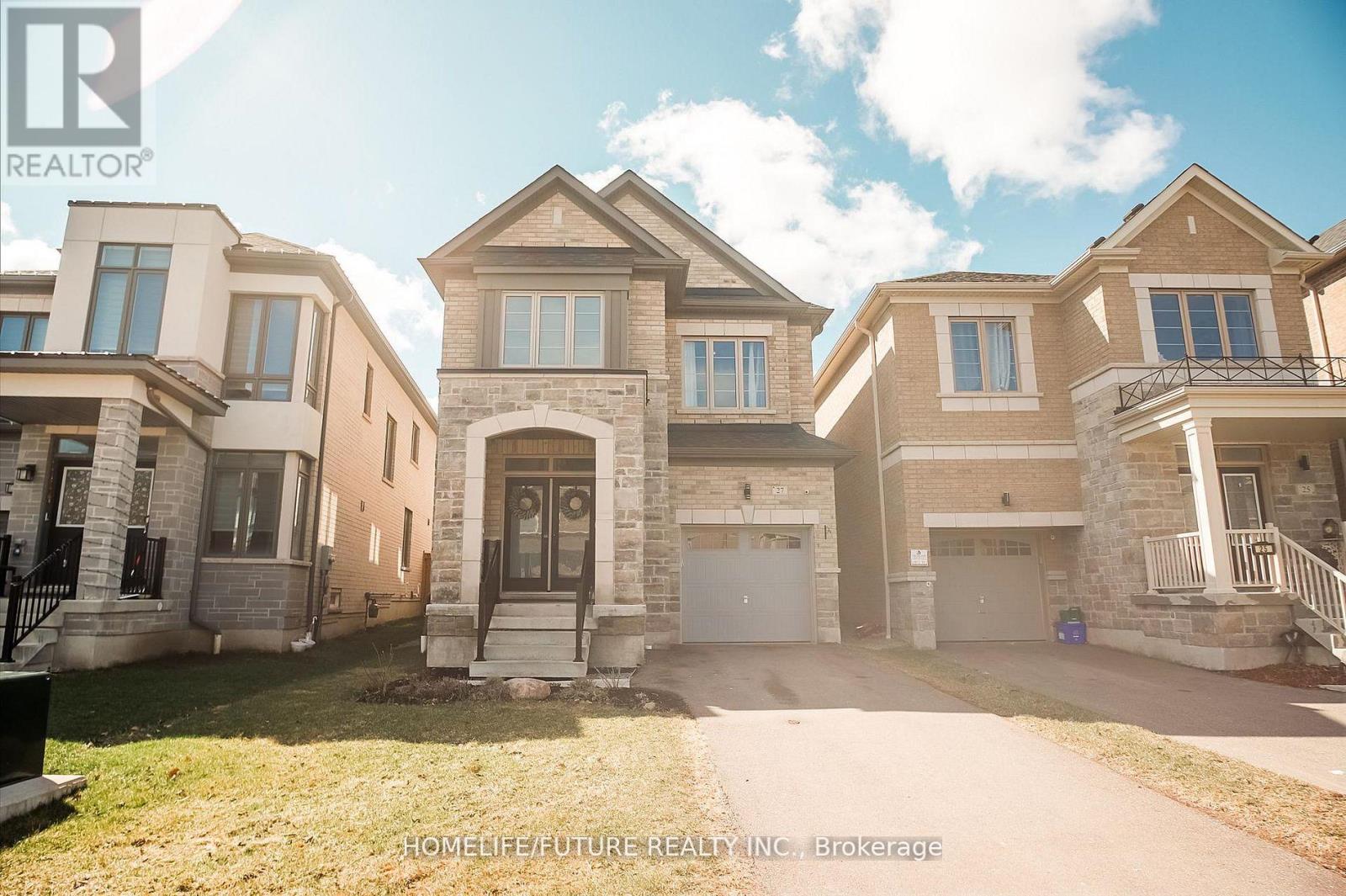 27 OGSTON CRESCENT, Whitby, Ontario