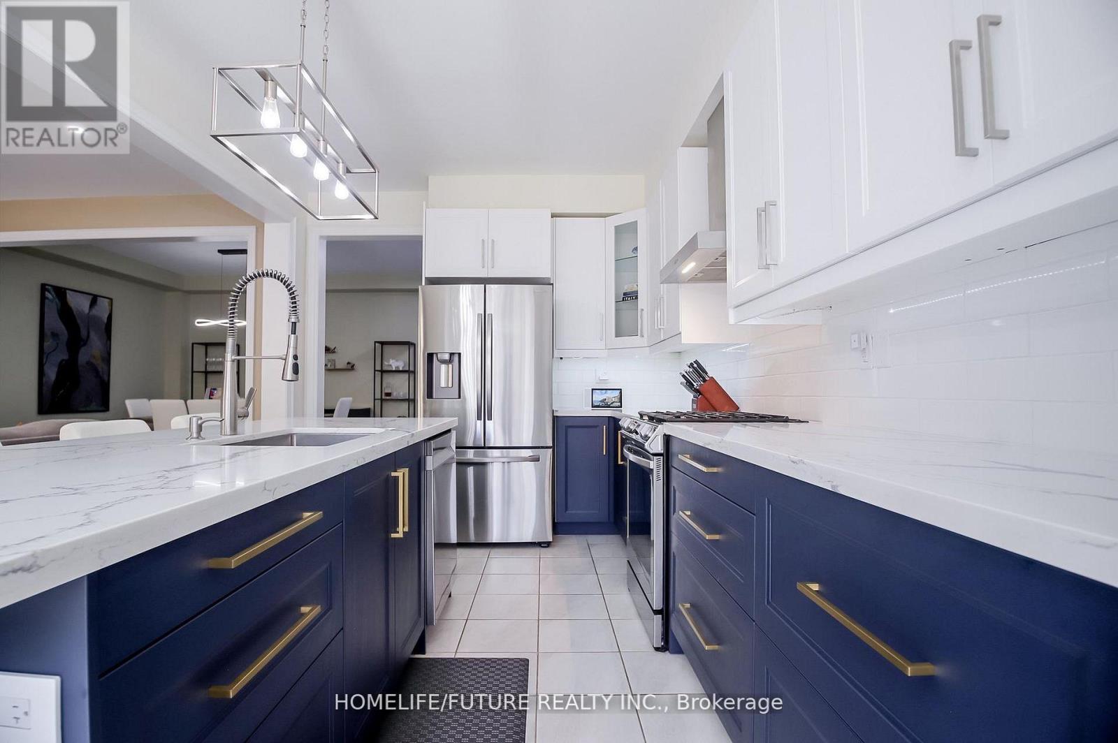 27 Ogston Crescent, Whitby, Ontario  L1P 0H3 - Photo 11 - E13145010
