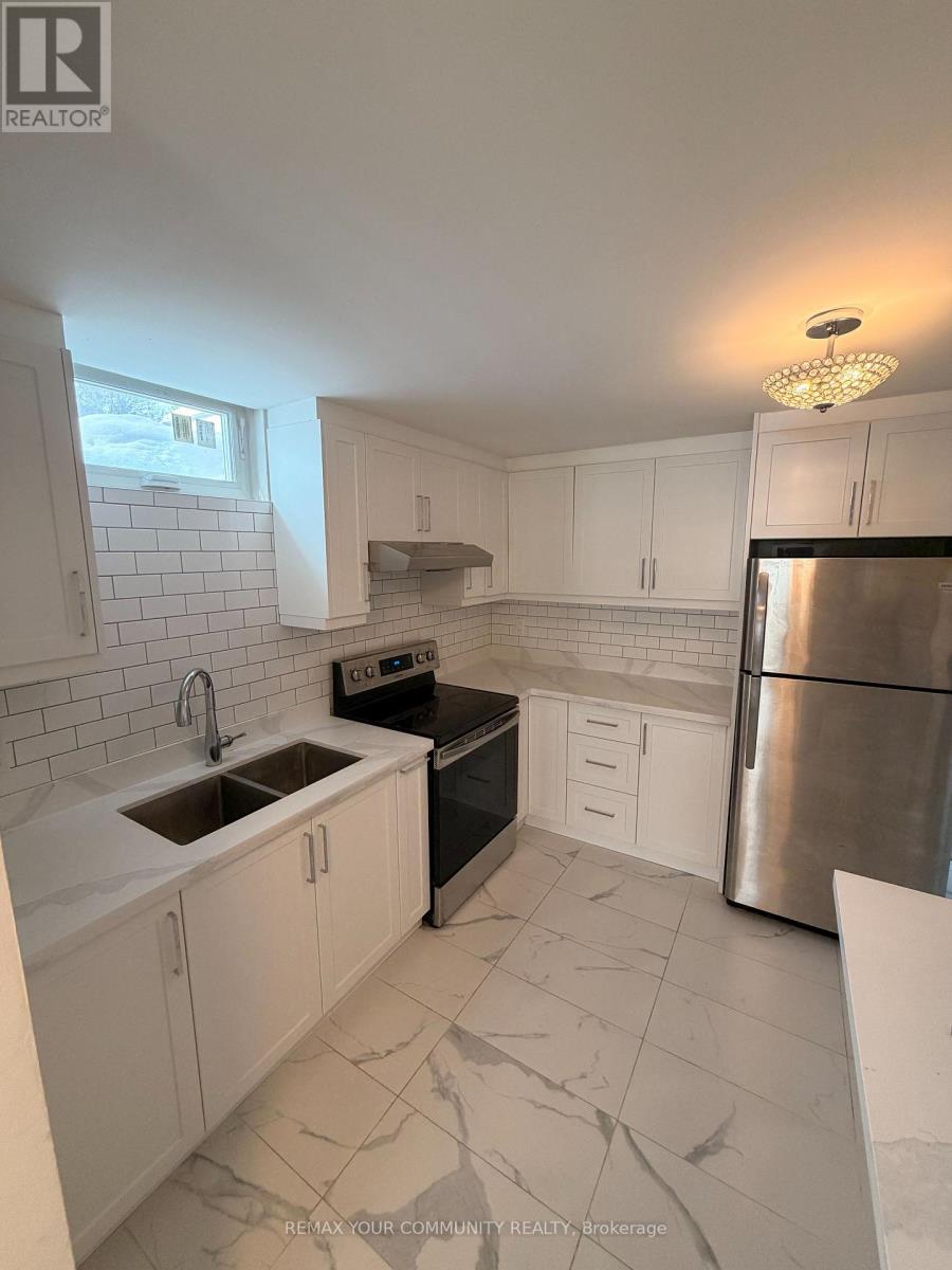 451 Leslie Street, Toronto, Ontario  M4M 3E5 - Photo 6 - E13145044