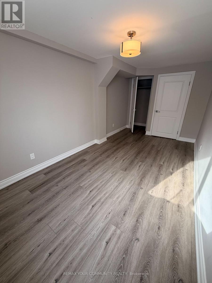 451 Leslie Street, Toronto, Ontario  M4M 3E5 - Photo 8 - E13145044