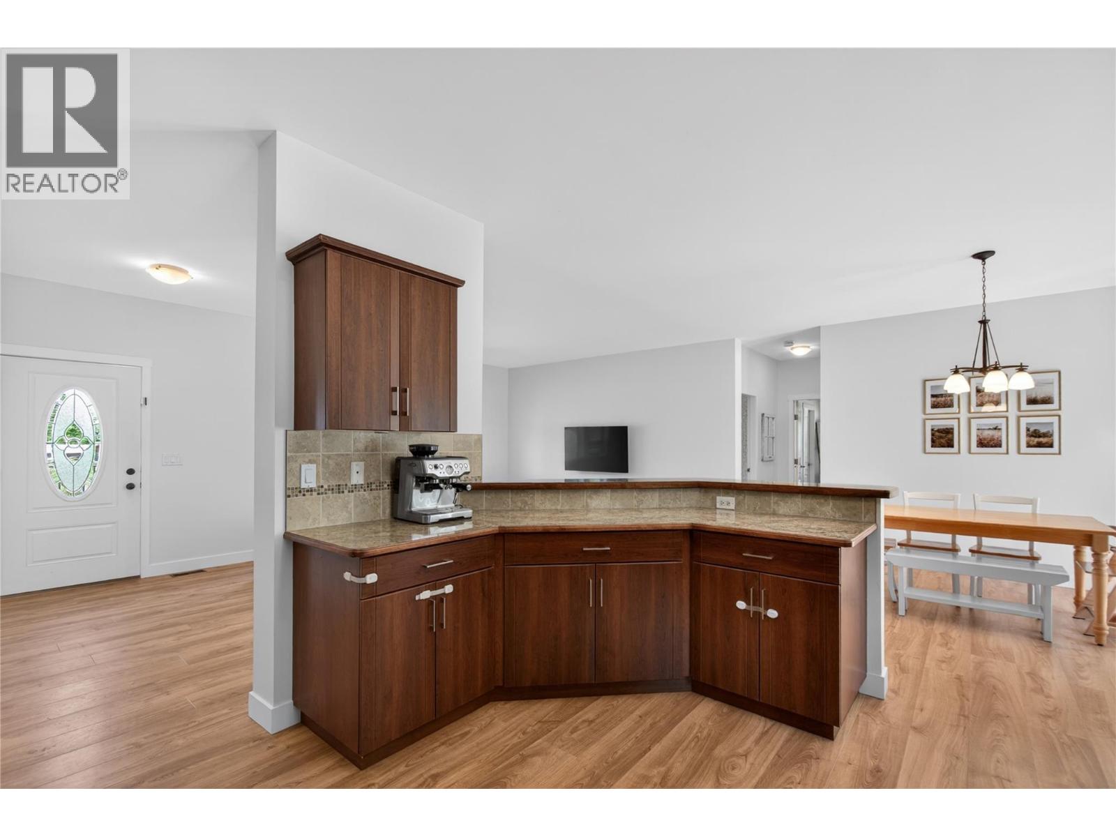 129 Birch Avenue, Kaleden, British Columbia  V0H 1K0 - Photo 7 - 10387582
