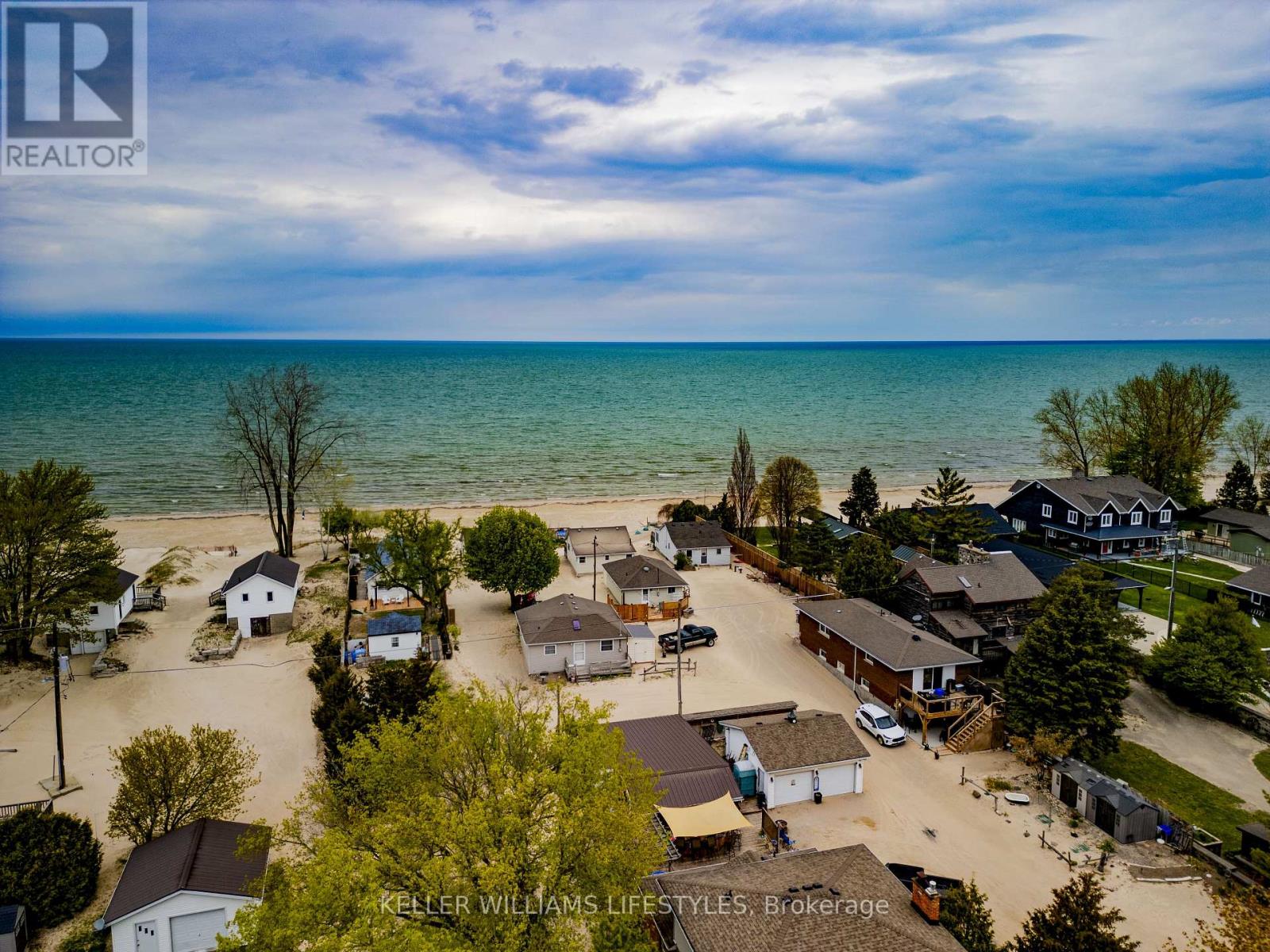 6493 West Parkway Drive, Lambton Shores, Ontario  N0N 1J2 - Photo 42 - X13135402
