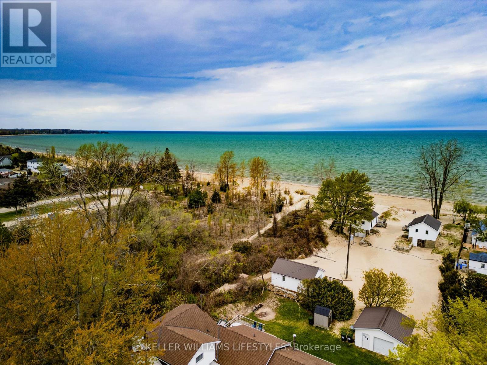 6493 West Parkway Drive, Lambton Shores, Ontario  N0N 1J2 - Photo 43 - X13135402