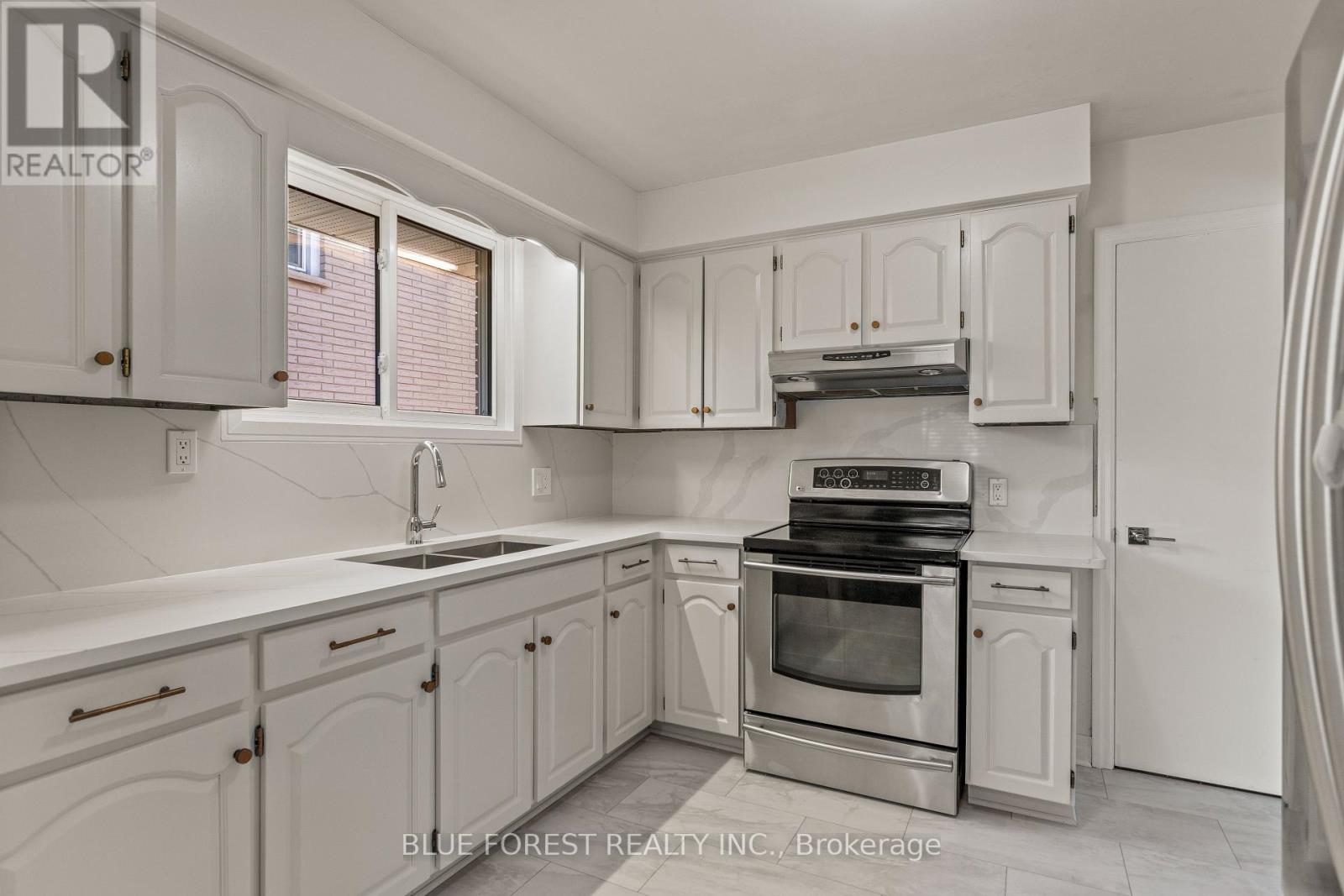 255 Delta Place, London South, Ontario  N6J 3N1 - Photo 12 - X13142428