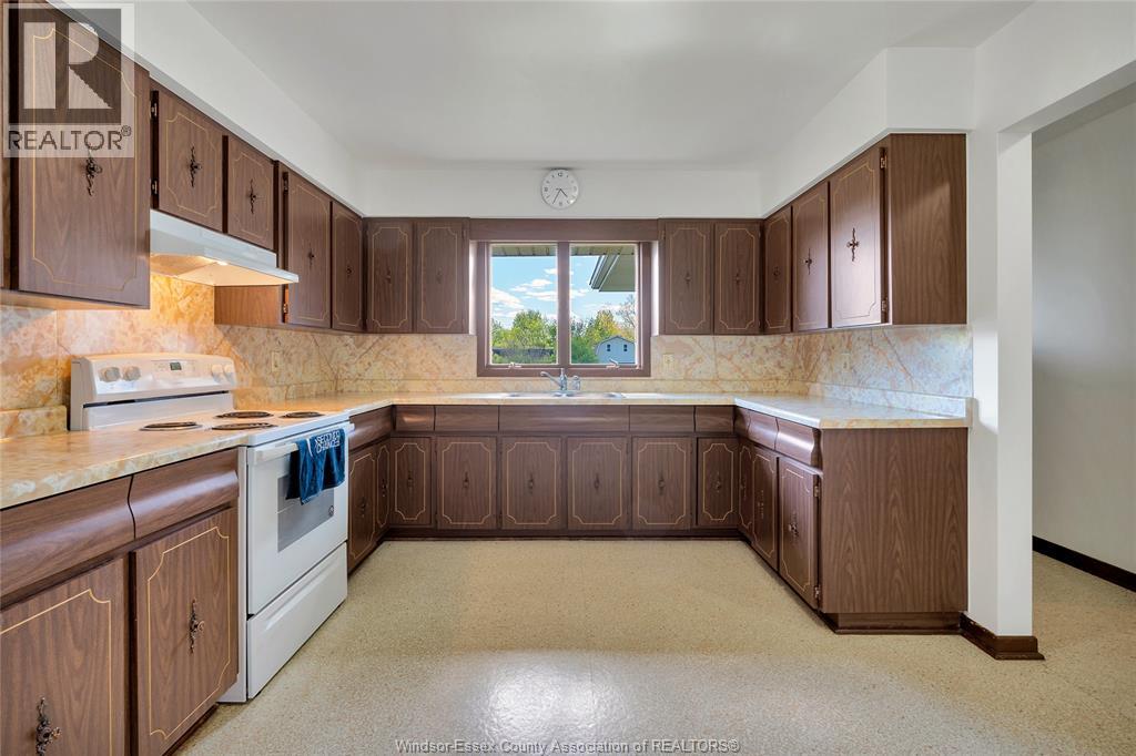 662 Second Concession North, Amherstburg, Ontario  N9V 3R3 - Photo 13 - 26011451