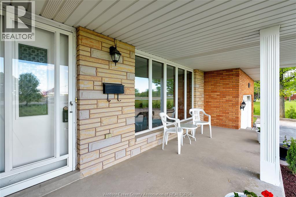 662 Second Concession North, Amherstburg, Ontario  N9V 3R3 - Photo 4 - 26011451