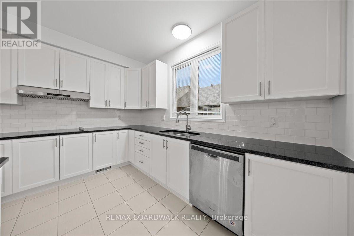 333 Haliburton Heights, Ottawa, Ontario  K2V 0G2 - Photo 12 - X13144800