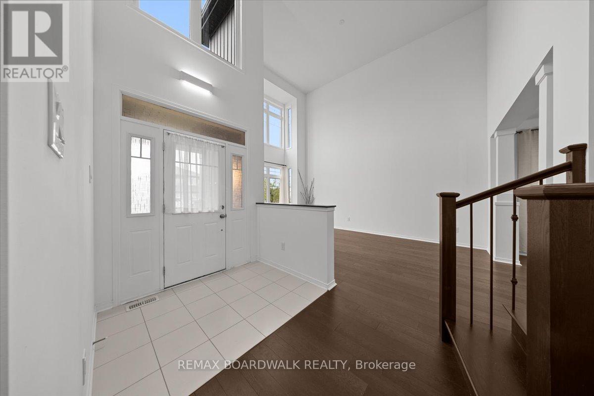 333 Haliburton Heights, Ottawa, Ontario  K2V 0G2 - Photo 3 - X13144800