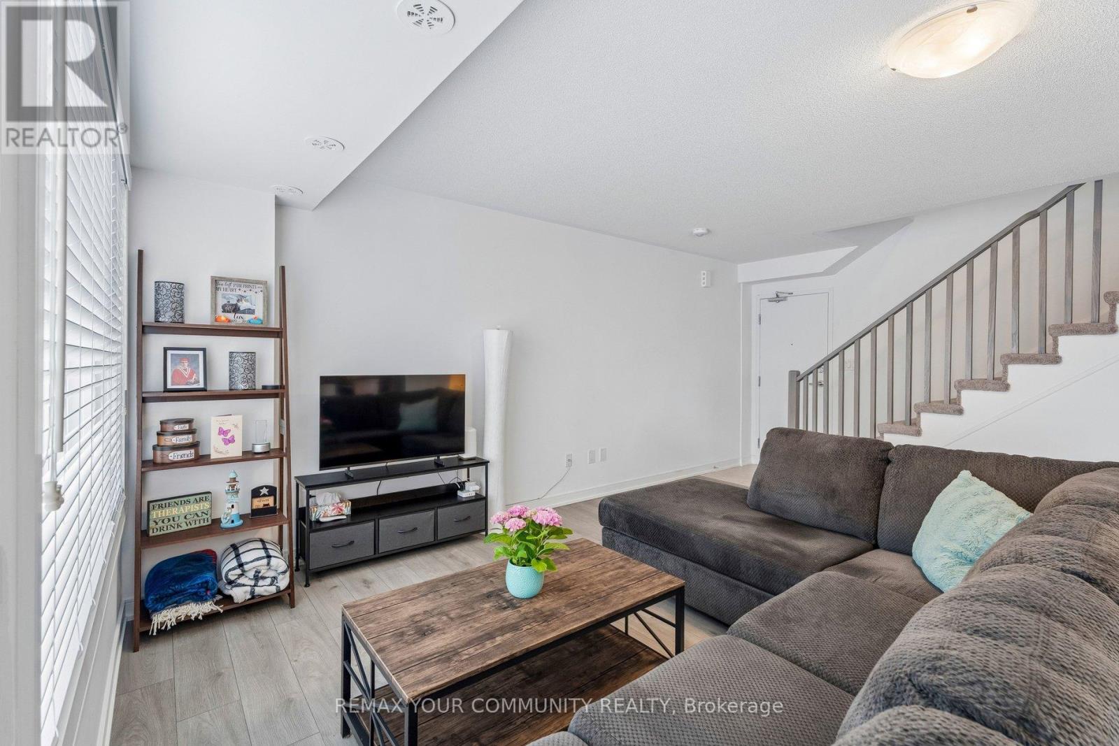 117 Appletree Lane, Barrie, Ontario  L6J 0N9 - Photo 8 - S13144430