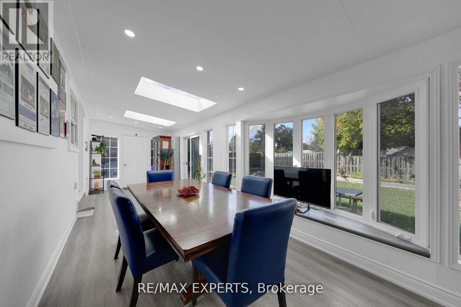 100 Wallasey Avenue, Toronto, Ontario  M9M 1E4 - Photo 23 - W13000222
