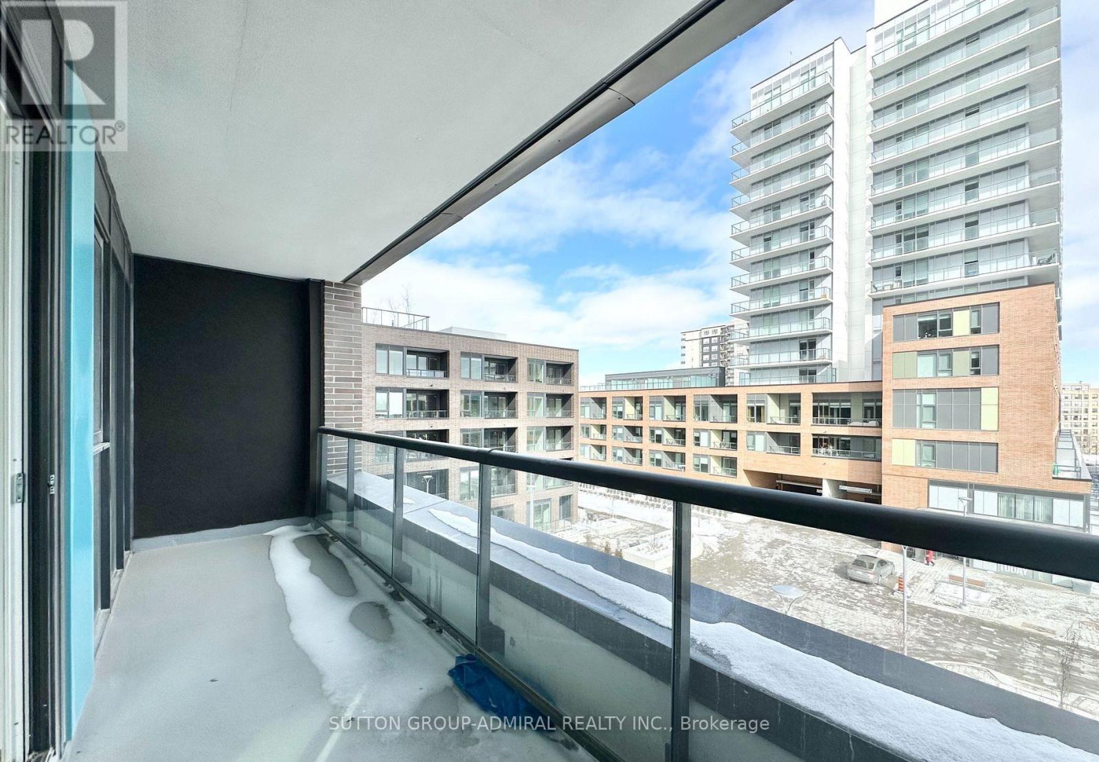 304 - 185 Deerfield Road, Newmarket, Ontario  L3Y 0G7 - Photo 8 - N13144994
