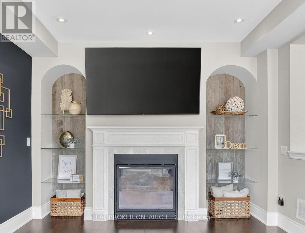 59 Manor Forest Road, East Gwillimbury, Ontario  L0G 1M0 - Photo 15 - N13145012