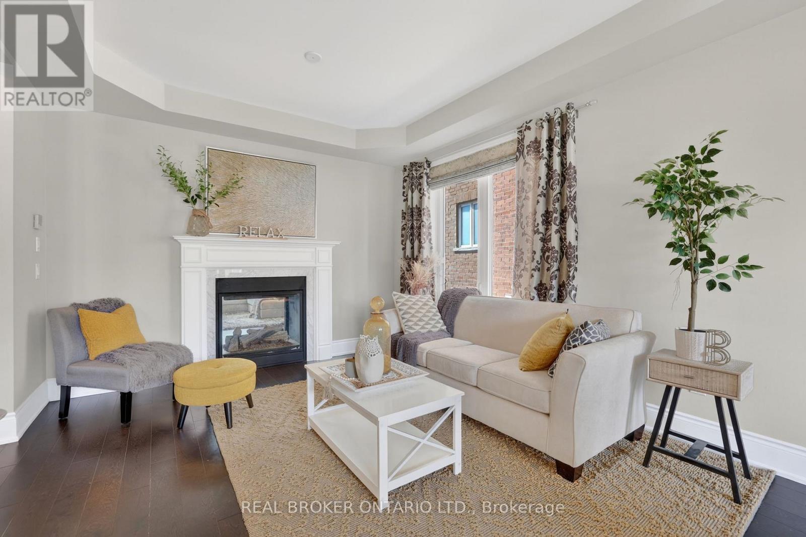 59 Manor Forest Road, East Gwillimbury, Ontario  L0G 1M0 - Photo 3 - N13145012