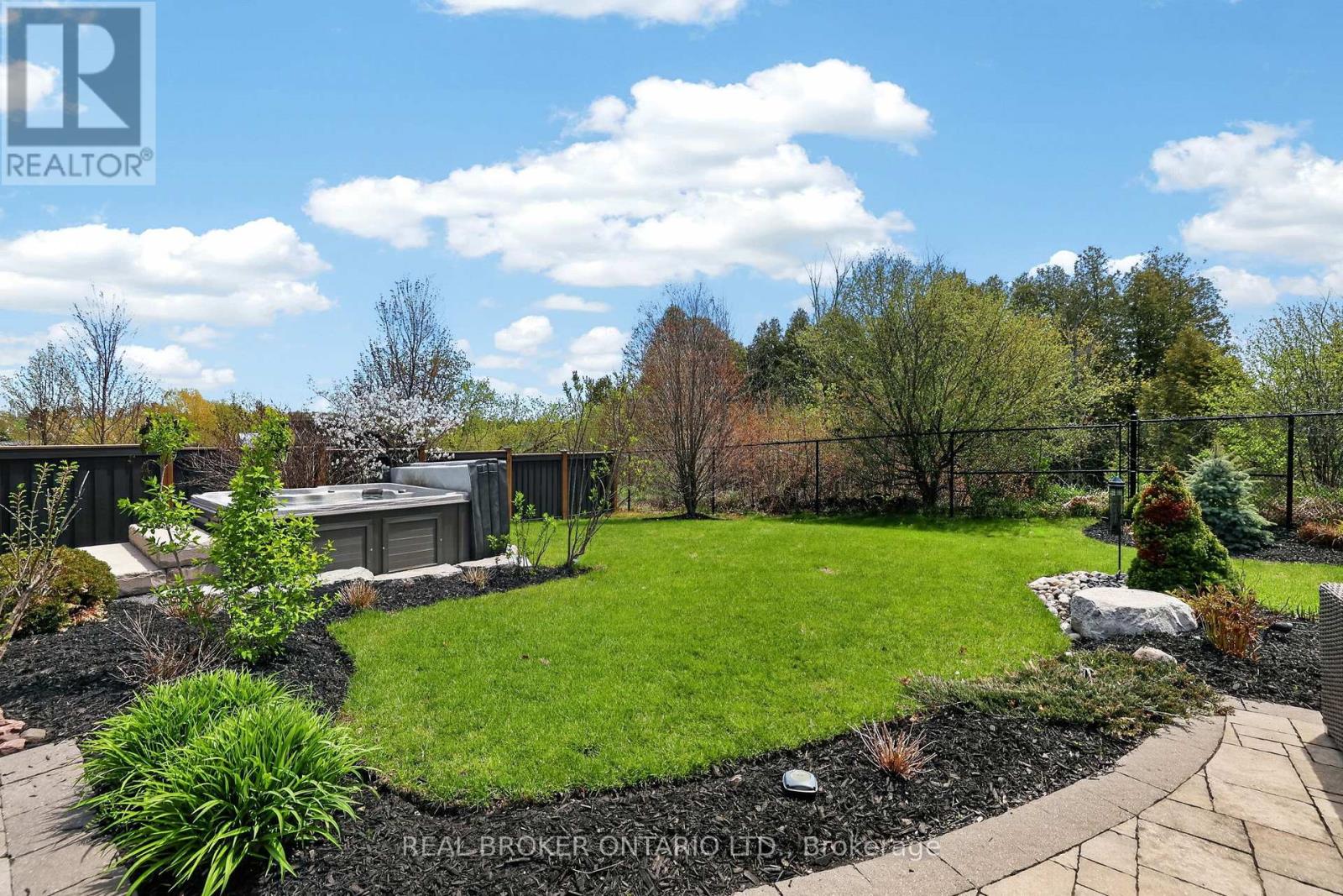 59 Manor Forest Road, East Gwillimbury, Ontario  L0G 1M0 - Photo 40 - N13145012