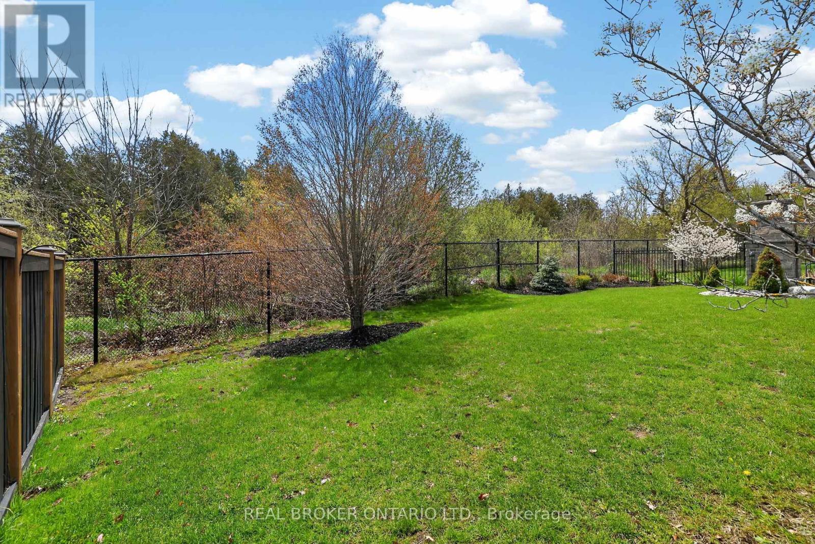 59 Manor Forest Road, East Gwillimbury, Ontario  L0G 1M0 - Photo 42 - N13145012
