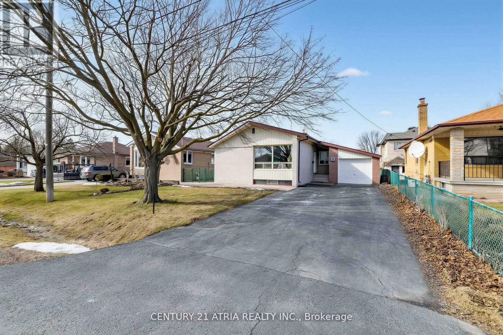 7 Rockport Crescent, Richmond Hill, Ontario  L4C 2L5 - Photo 34 - N13145024