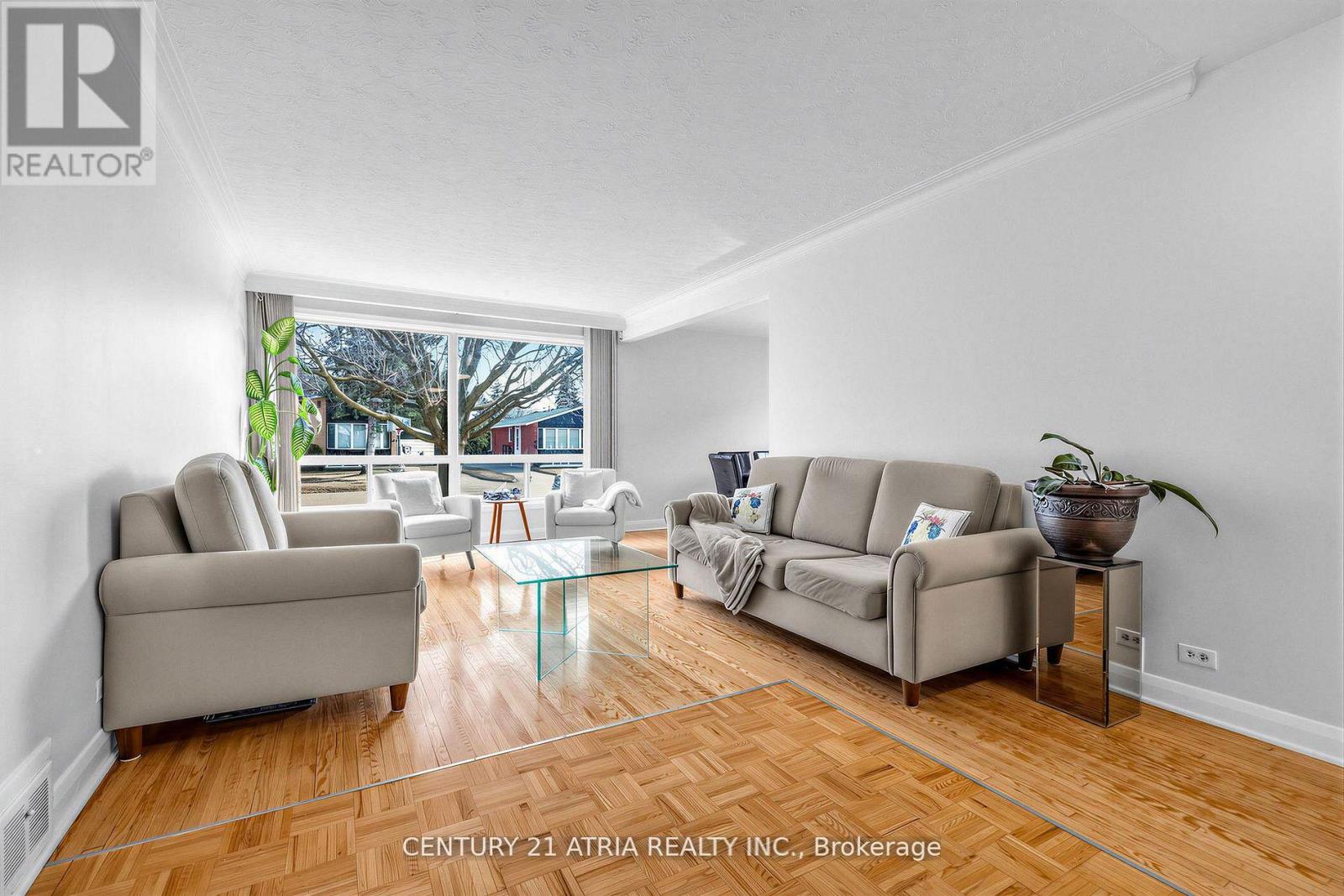 7 Rockport Crescent, Richmond Hill, Ontario  L4C 2L5 - Photo 6 - N13145024