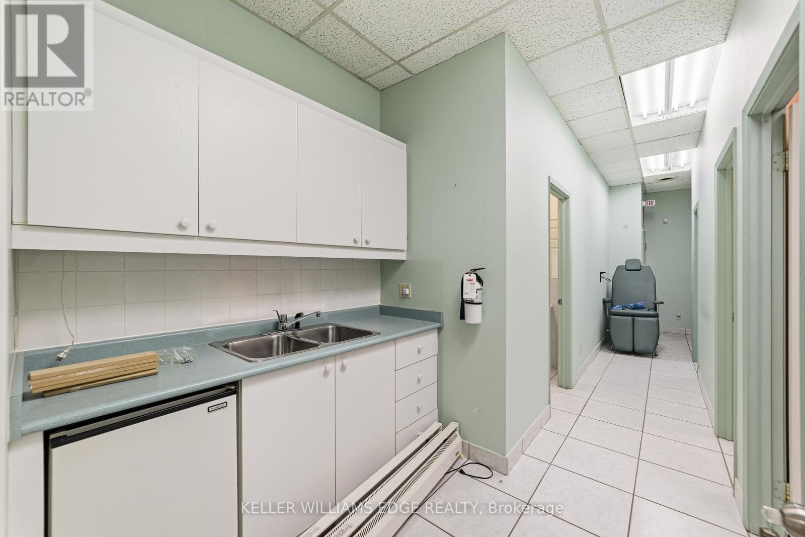 4136 Dundas Street W, Toronto, Ontario  M8X 1X3 - Photo 8 - W13142544