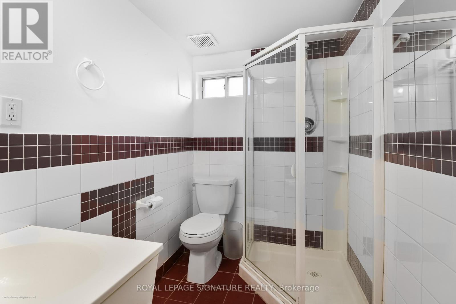 13 Auburn Avenue, Toronto, Ontario M6H 2L6 - Photo 20 - W13144258