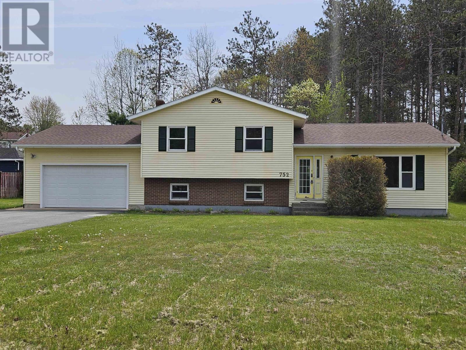 752 Balser Drive, Kingston, Nova Scotia