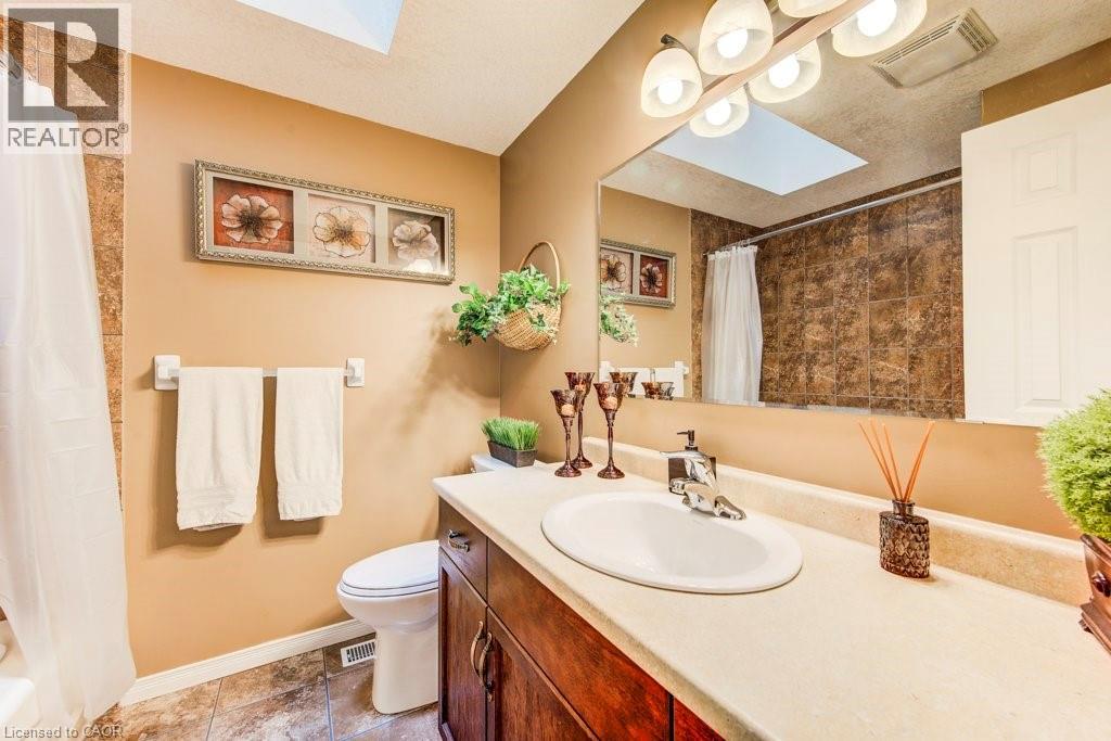 28 Walker Way, Guelph, Ontario  N1L 1T7 - Photo 24 - 40829151