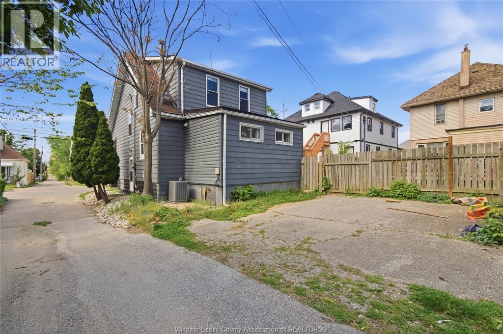 1255 Assumption, Windsor, Ontario  N9A 3C7 - Photo 6 - 26011487
