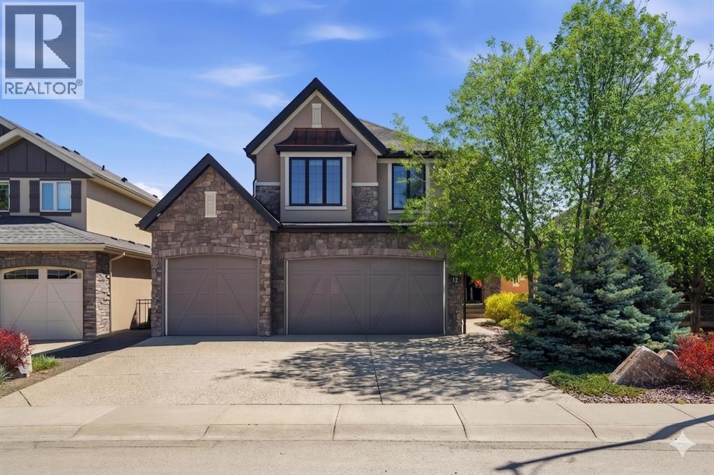 12 Aspen Cliff Close SW, Calgary, Alberta