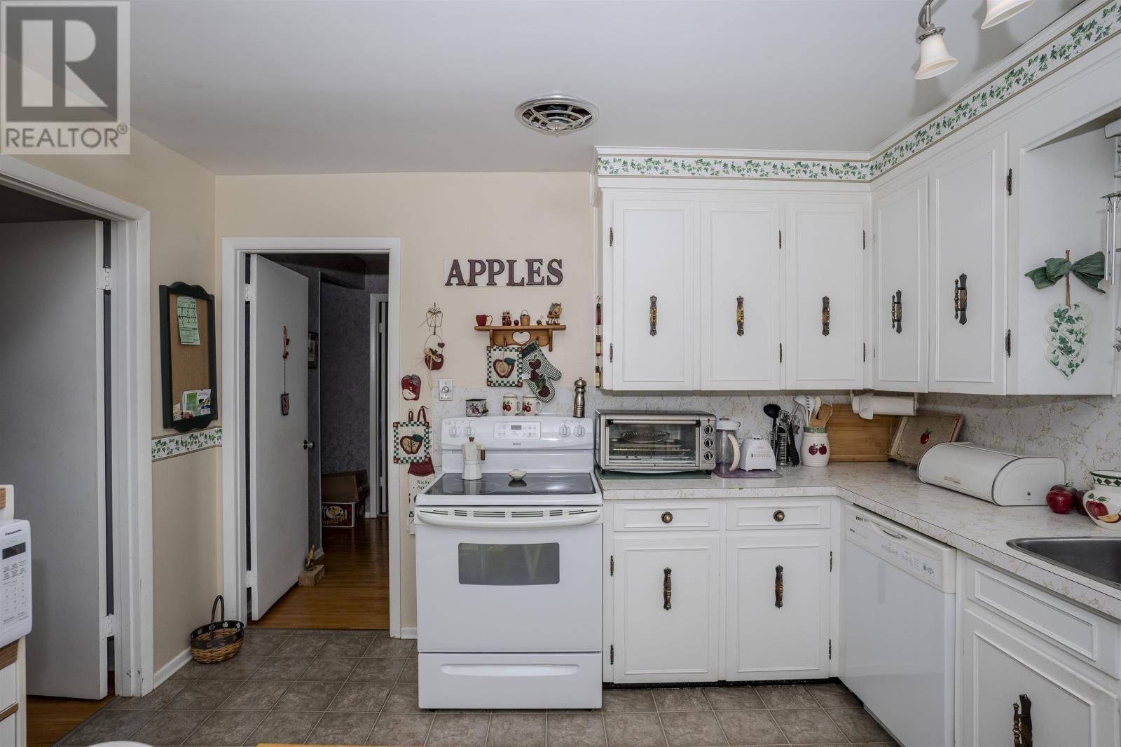 237 Windemere Ave S, Thunder Bay, Ontario  P7B 4M8 - Photo 16 - TB2601091